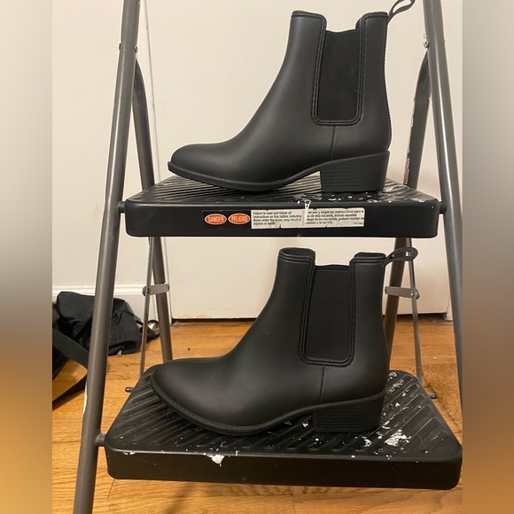 NWOT Jeffrey Campbell Havana Last Rain Boots- Size 8 - Picture 2 of 4
